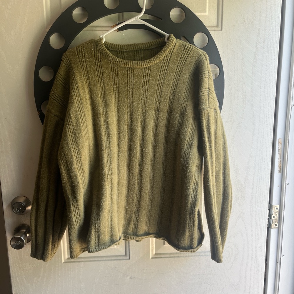 Cozy Olive Green Women's Crew Neck Sweater